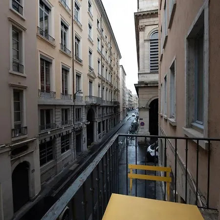 L'opera 10 - Beau Avec Balcon - Opera